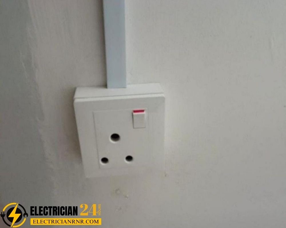 Electrician in Singapore